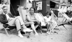 Ted King with wife Alice and daughter Evelyn