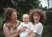 Joan with mum Sybil & baby Penny