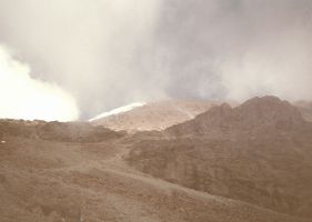 Glacial scree rising 960m for 3.3Km