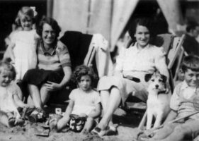 Mumfords C1936