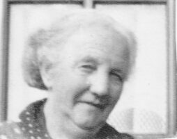 Warbey Minnie 1940s